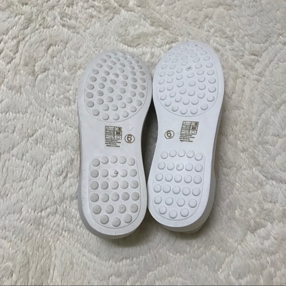 👟 Via Pinky Collection Gold Winnie Sneakers - Picture 16 of 16